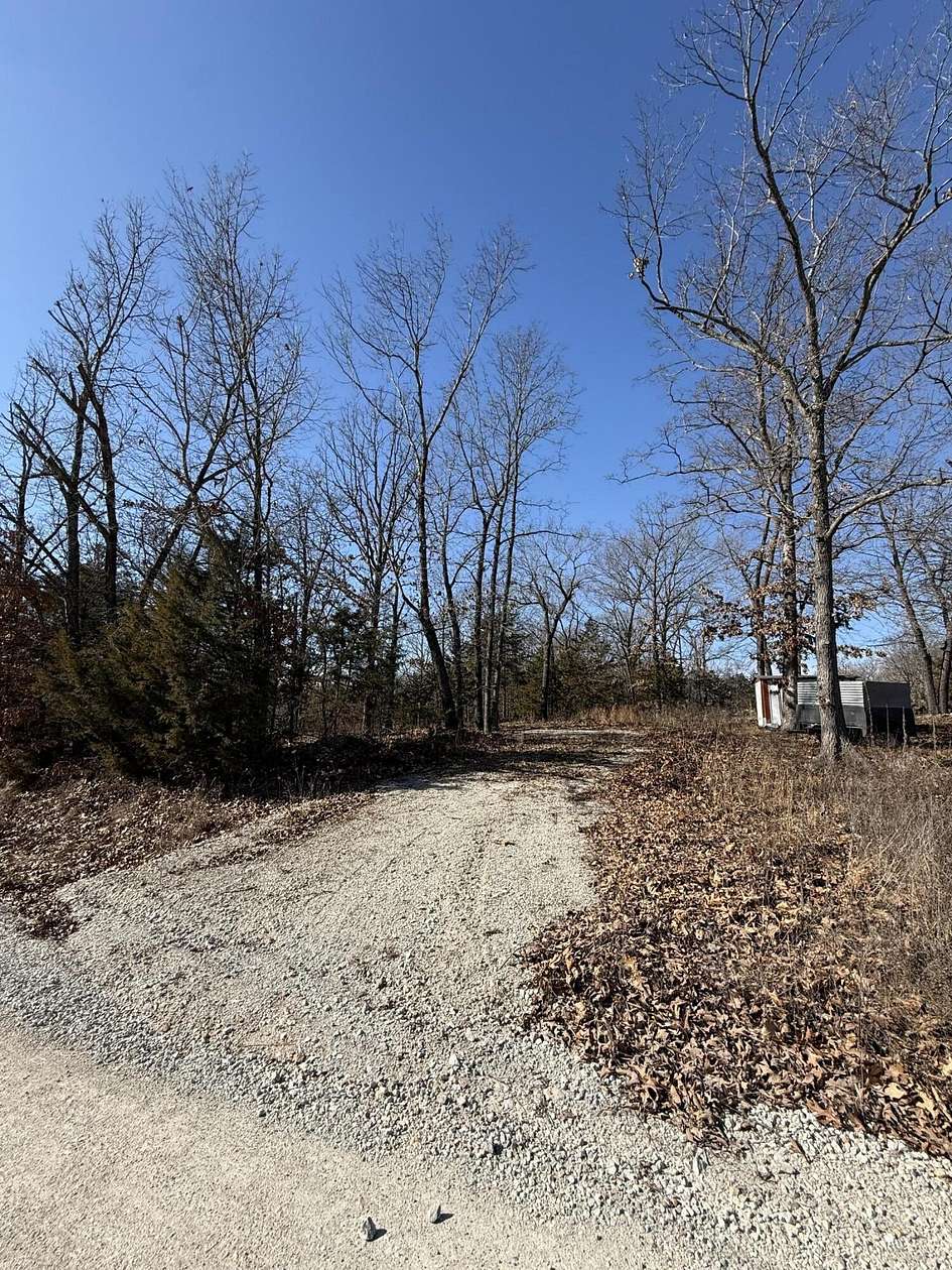 1.25 Acres of Land for Sale in Urbana, Missouri