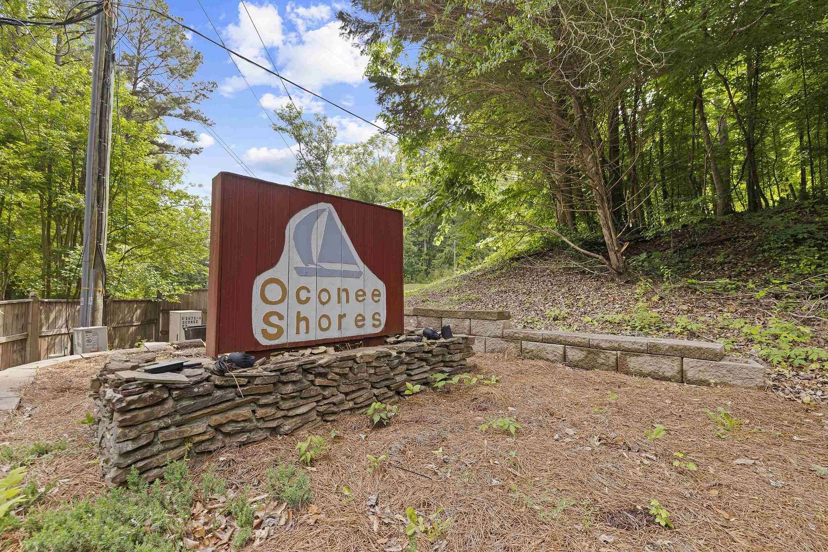 1.24 Acres of Residential Land for Sale in Buckhead, Georgia