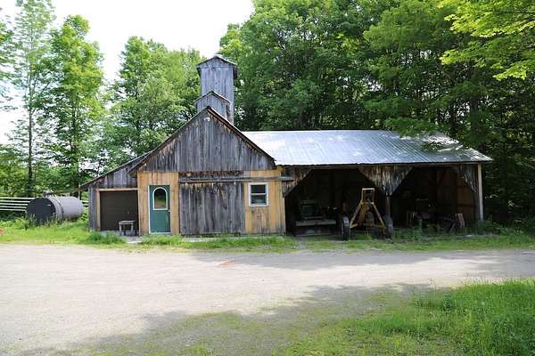 209 Acres of Land for Sale in Underhill, Vermont