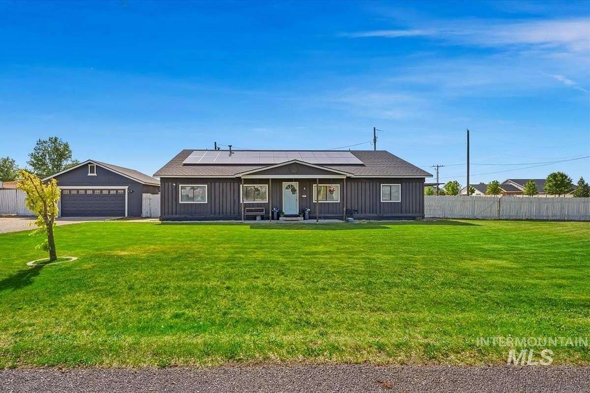 2.69 Acres of Land with Home for Sale in Nampa, Idaho