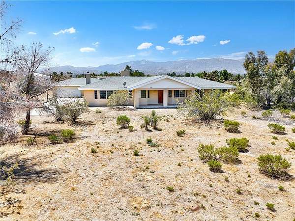 2.27 Acres of Land with Home for Sale in Piñon Hills, California