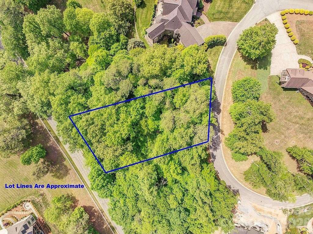 1 Acre of Residential Land for Sale in Fletcher, North Carolina