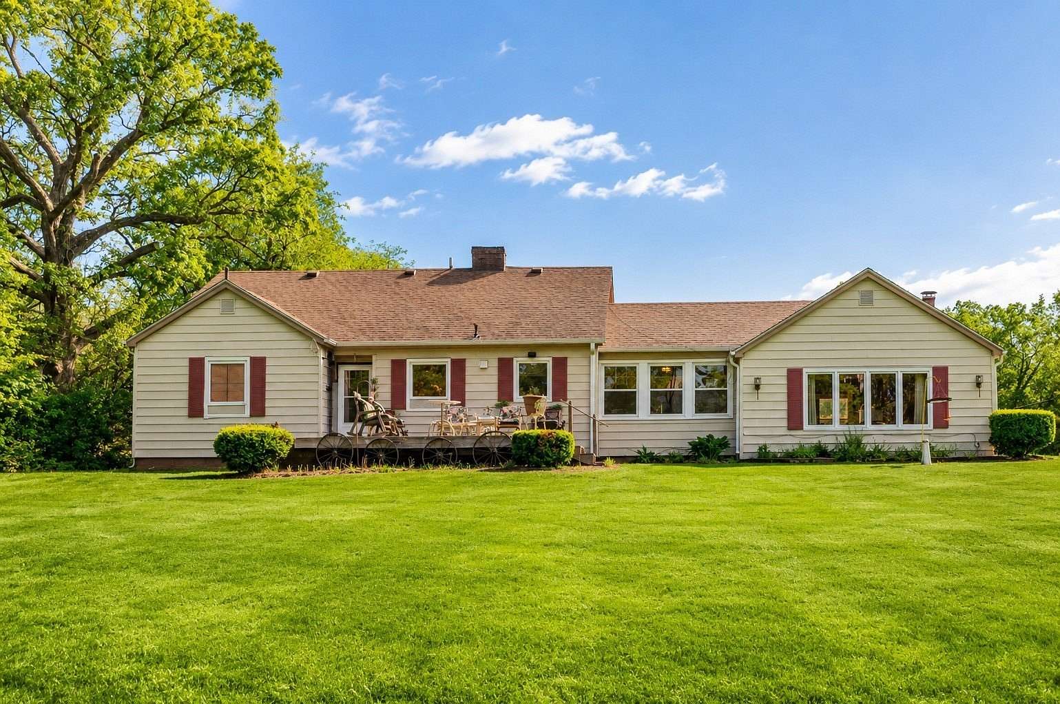 5.73 Acres of Land with Home for Sale in Carlisle, Iowa