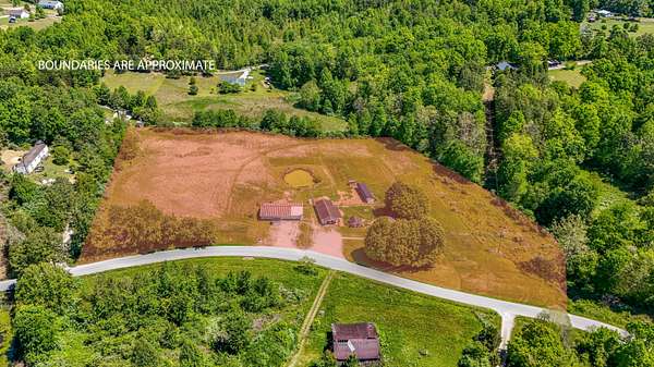 7 Acres of Land with Home for Sale in McKee, Kentucky