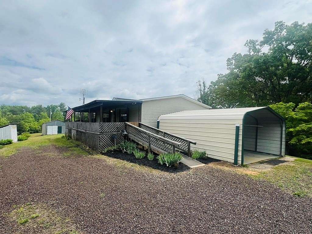 4.9 Acres of Land with Home for Sale in Farner, Tennessee