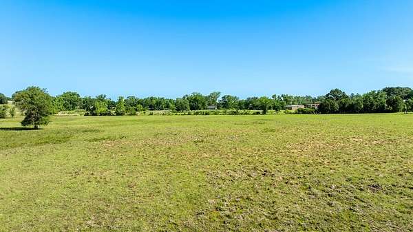 5 Acres of Land for Sale in Montalba, Texas