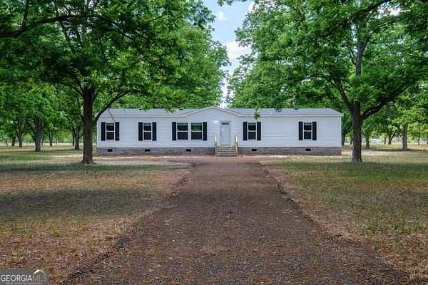 4.84 Acres of Land with Home for Sale in Odum, Georgia