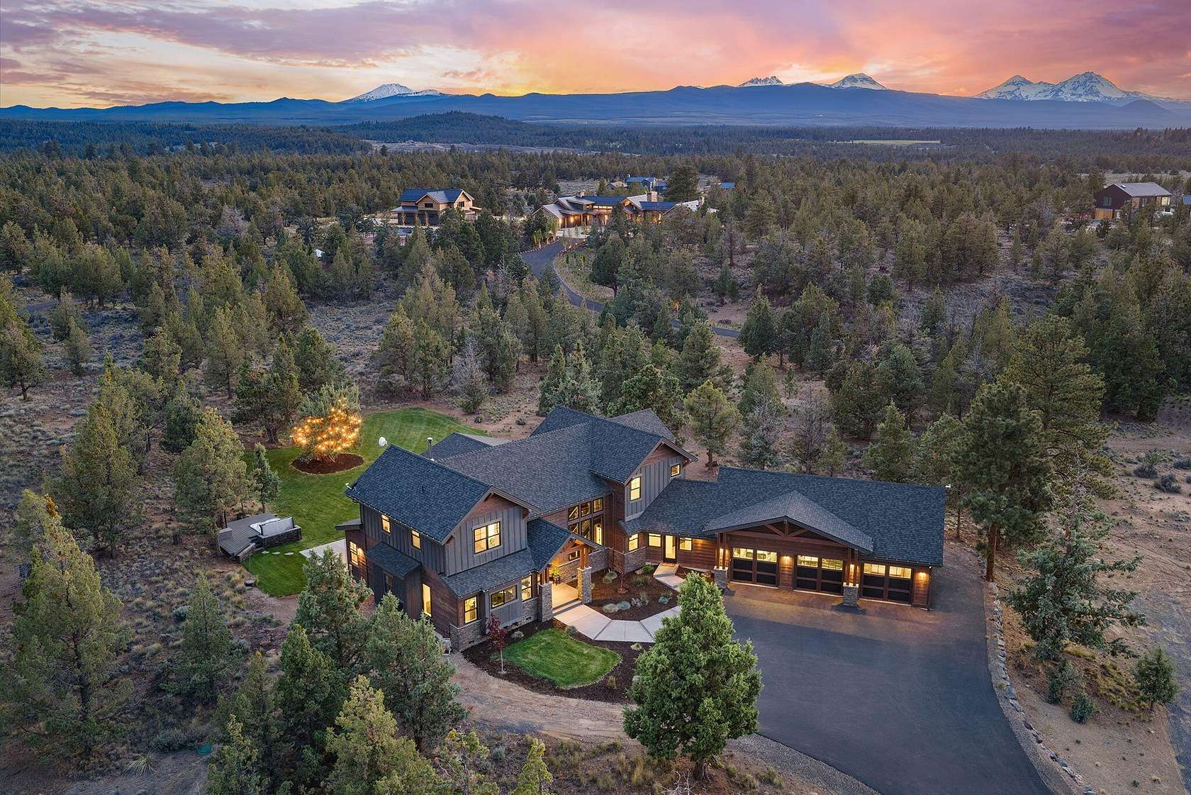 9.88 Acres of Land with Home for Sale in Bend, Oregon