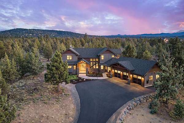 9.88 Acres of Land with Home for Sale in Bend, Oregon
