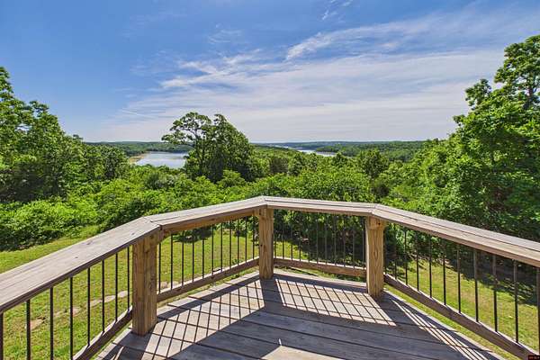 9.2 Acres of Land with Home for Sale in Mountain Home, Arkansas