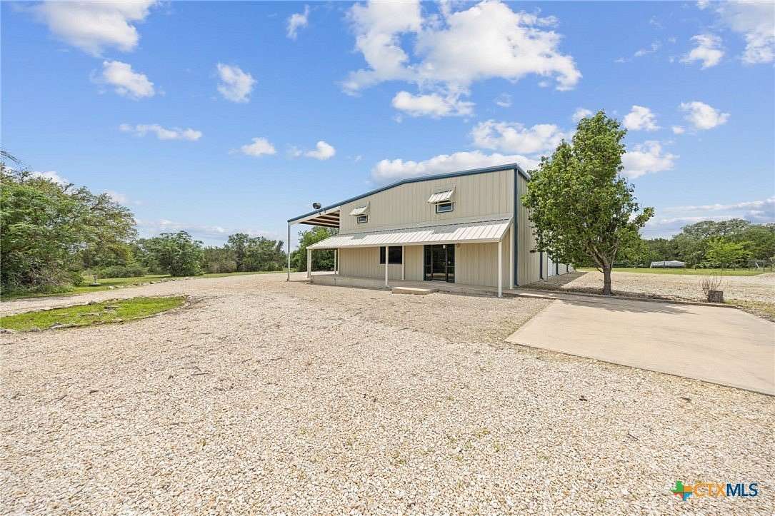 10 Acres of Improved Commercial Land for Sale in Belton, Texas
