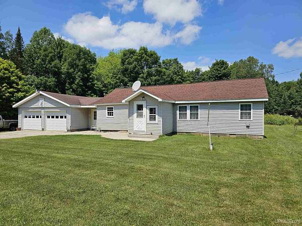 4 Acres of Land with Home for Sale in Gulliver, Michigan