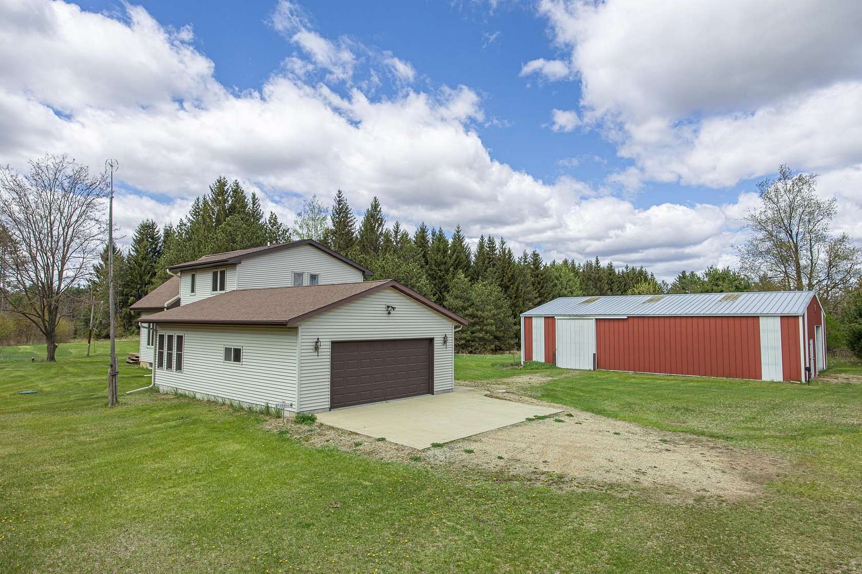140 Acres of Recreational Land with Home for Sale in Suring, Wisconsin