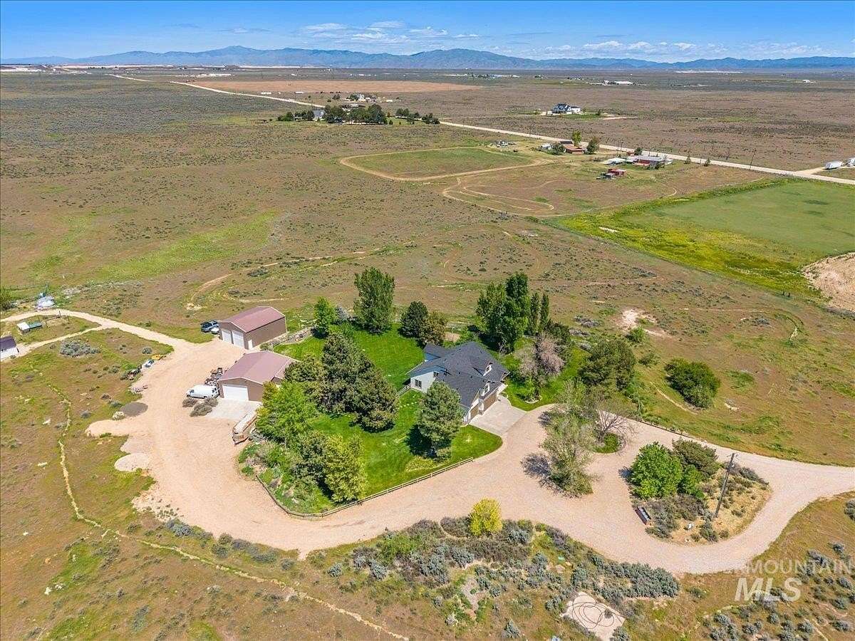 20 Acres of Land with Home for Sale in Kuna, Idaho