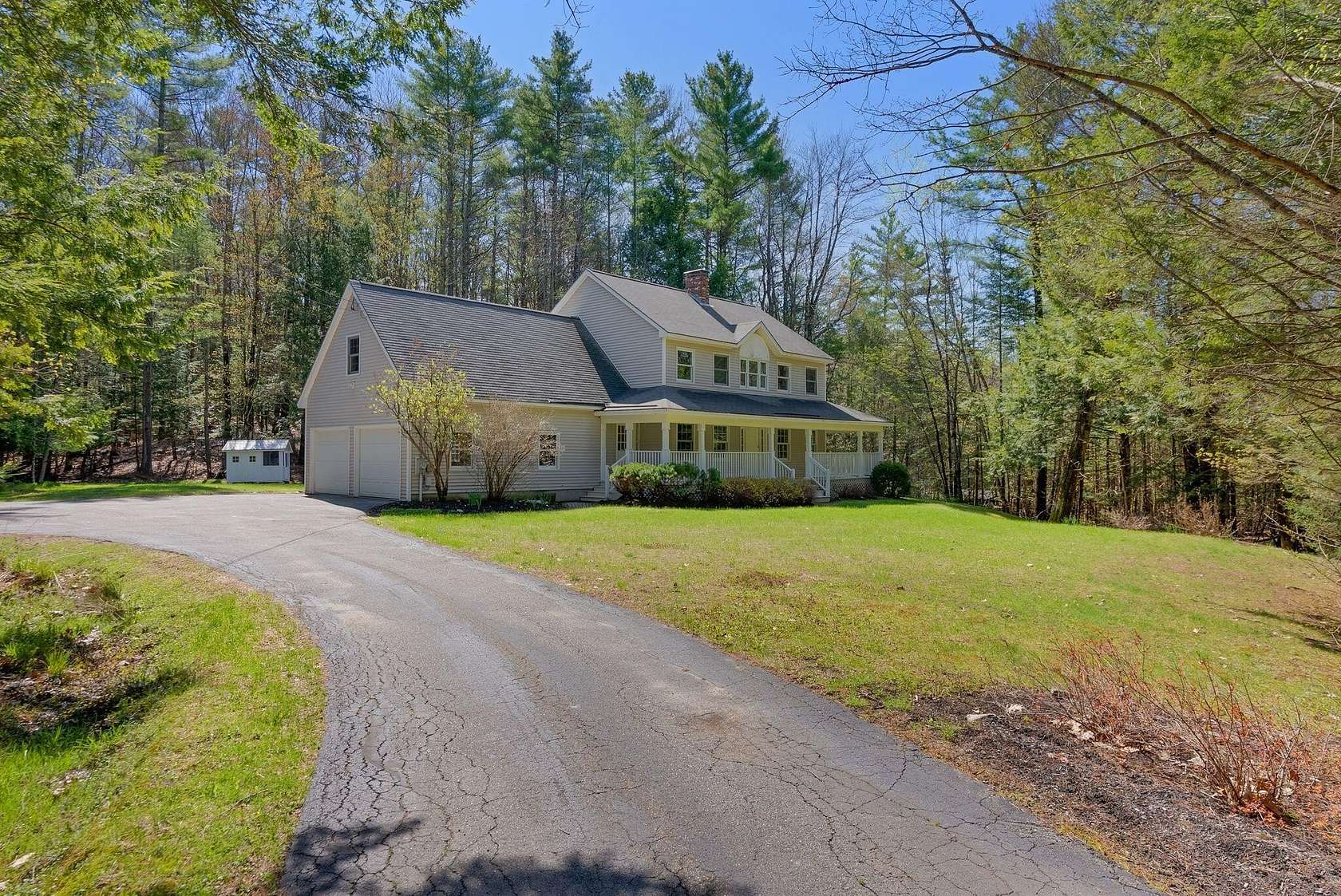 3 Acres of Land with Home for Sale in North Yarmouth Town, Maine