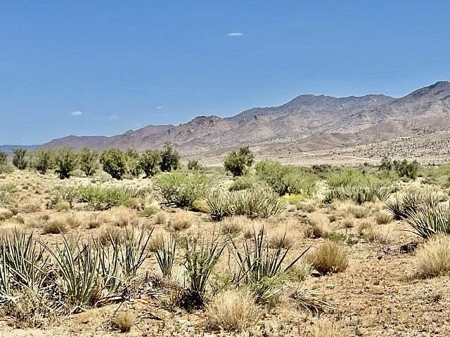 10.6 Acres of Recreational & Residential Land for Sale in Kingman, Arizona
