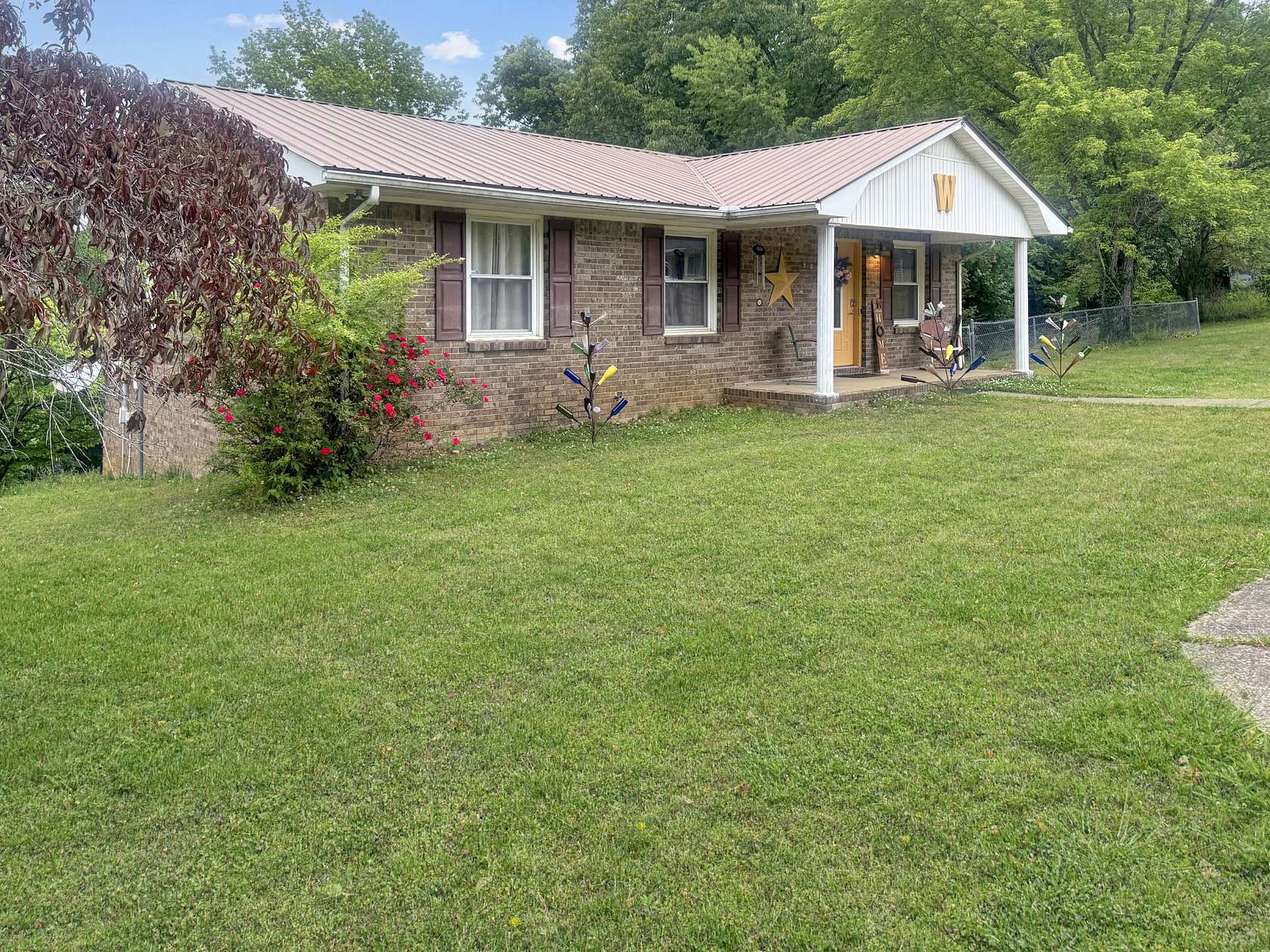 1.6 Acres of Land with Home for Sale in Dover, Tennessee
