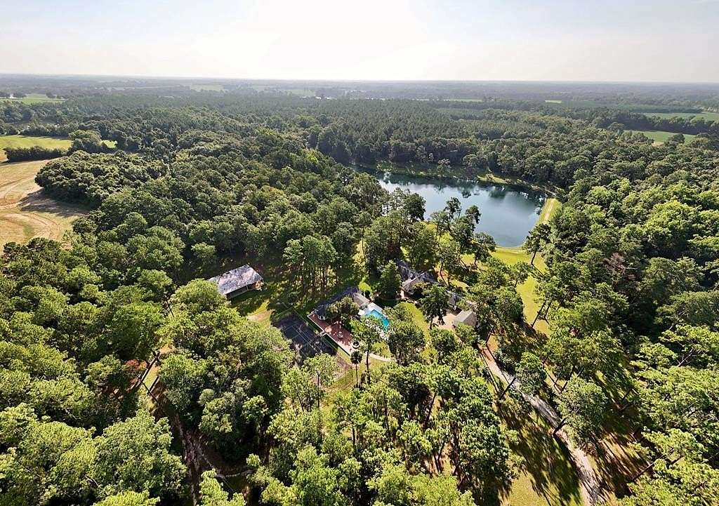 76.3 Acres of Recreational Land with Home for Sale in Cairo, Georgia