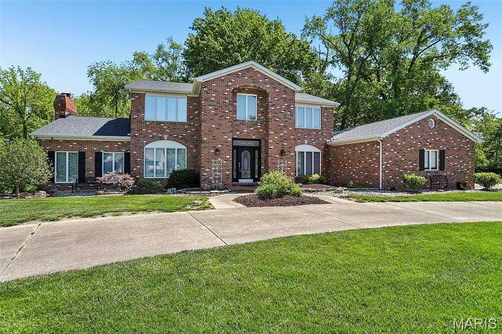 1.89 Acres of Land with Home for Sale in Glen Carbon, Illinois