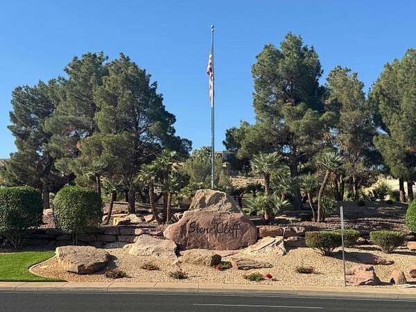 1.66 Acres of Residential Land for Sale in St. George, Utah