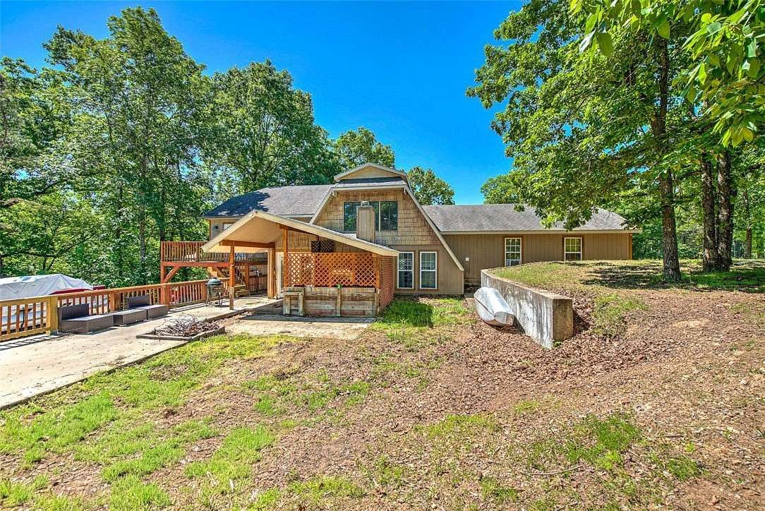4.49 Acres of Land with Home for Sale in Rogers, Arkansas