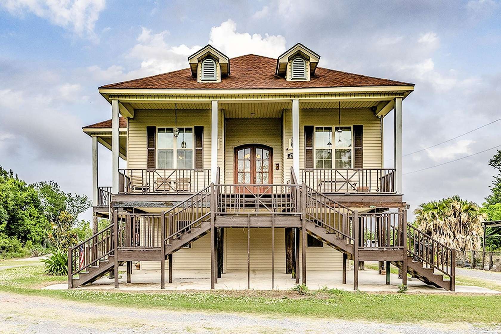 15 Acres of Recreational Land with Home for Sale in Houma, Louisiana