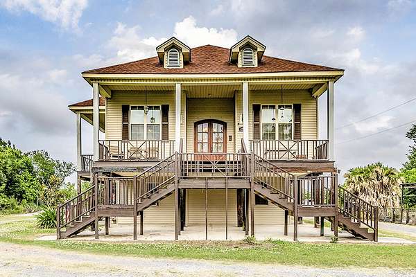 15 Acres of Recreational Land with Home for Sale in Houma, Louisiana
