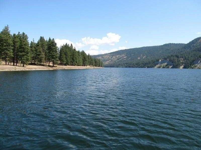 5 Acres of Residential Land for Sale in Kettle Falls, Washington