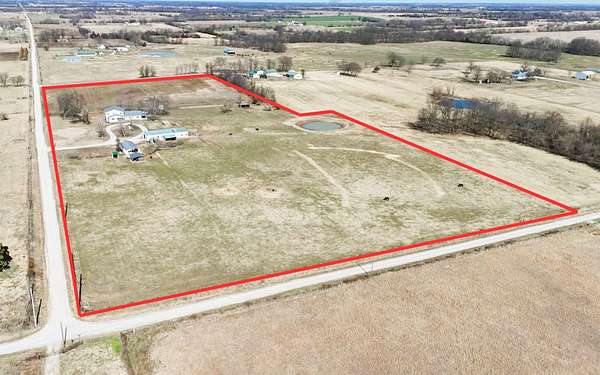 18.7 Acres of Land with Home for Sale in Lamar, Missouri