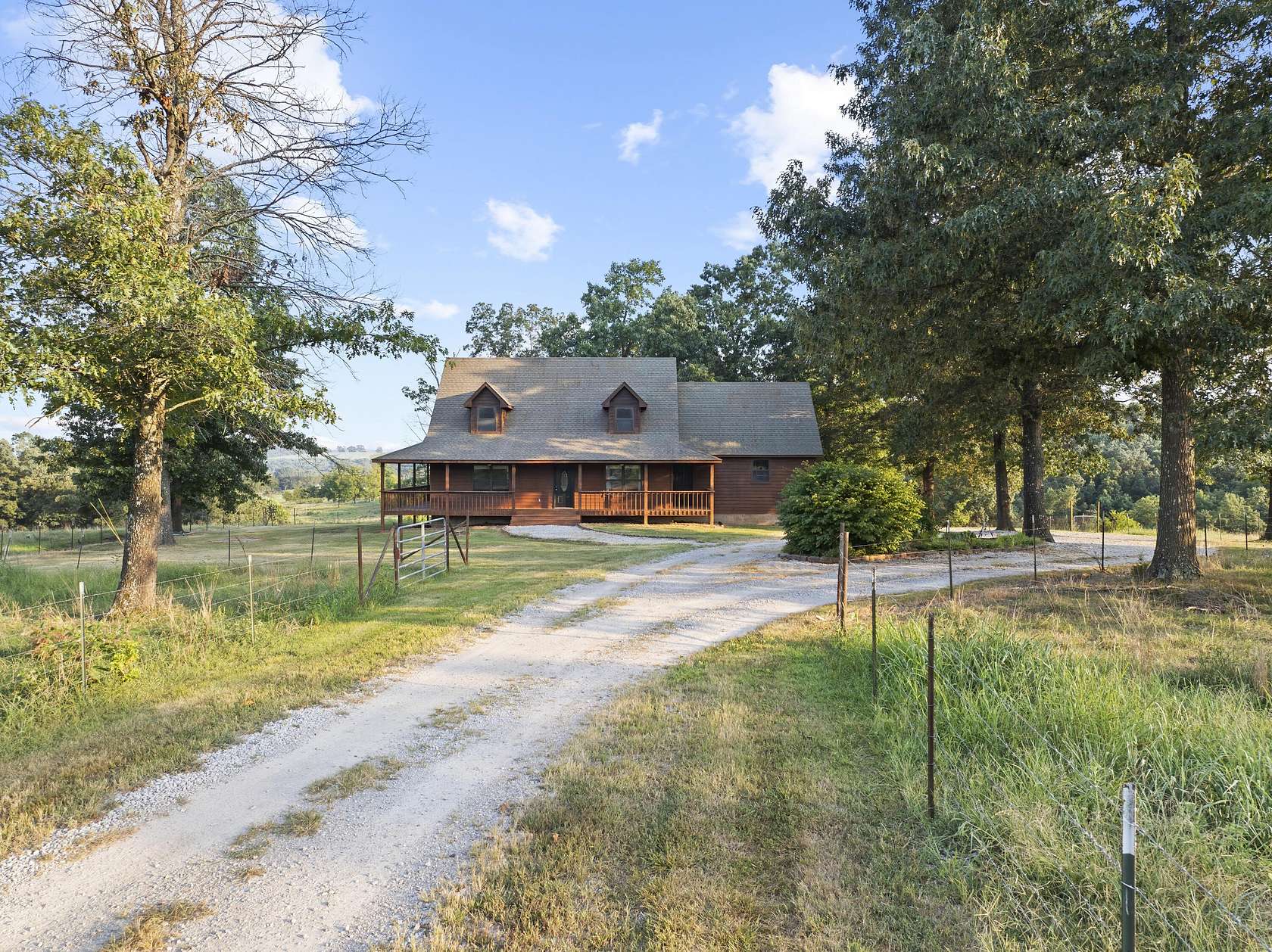 28.5 Acres of Land with Home for Sale in Harrison, Arkansas