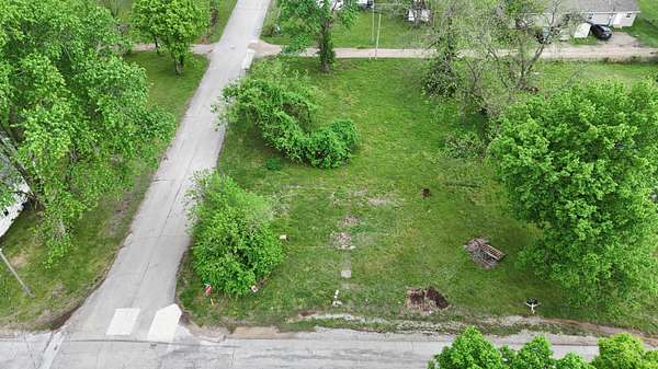 0.32 Acres of Land for Sale in Aurora, Missouri