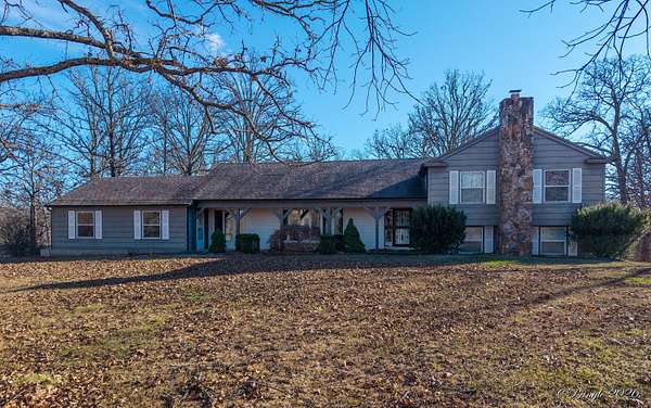 2 Acres of Land with Home for Sale in West Plains, Missouri