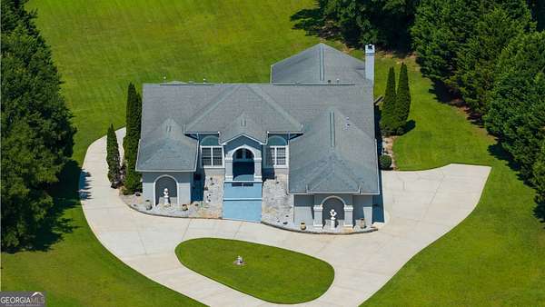 2 Acres of Land with Home for Sale in Fayetteville, Georgia