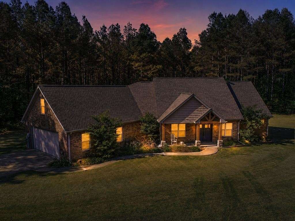 4 Acres of Land with Home for Sale in Como, Mississippi