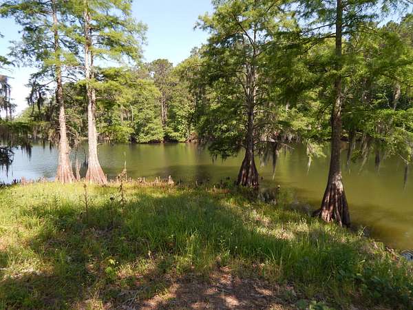 1.58 Acres of Residential Land for Sale in Many, Louisiana