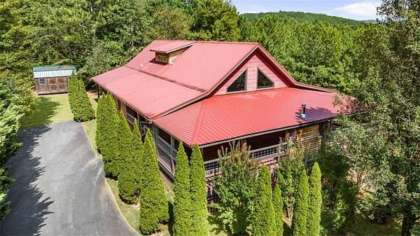 5 Acres of Land with Home for Sale in Tennessee City, Tennessee