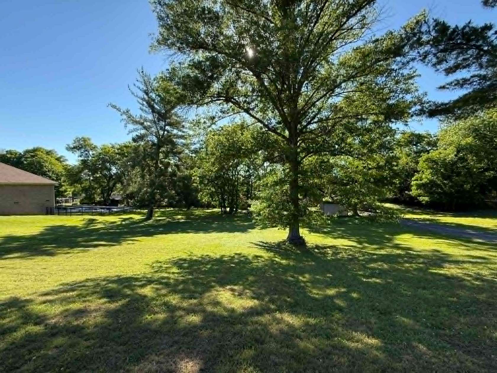 0.4 Acres of Residential Land for Sale in Pulaski, Tennessee