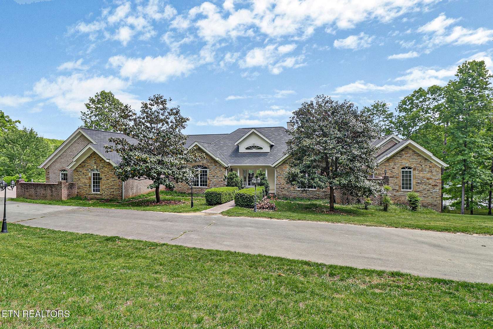 2.5 Acres of Land with Home for Sale in Crossville, Tennessee