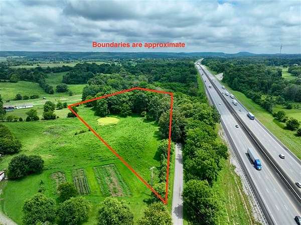 5 Acres of Residential Land for Sale in Smiths Grove, Kentucky