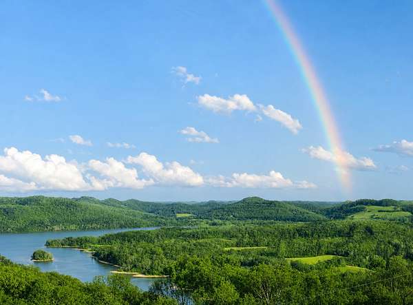 5.54 Acres of Land with Home for Sale in Carthage, Tennessee
