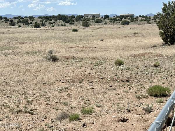 7 Acres of Land for Sale in Concho, Arizona