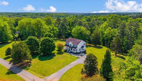5.48 Acres of Land with Home for Sale in Amherst, Virginia