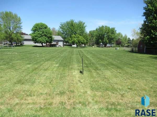 0.32 Acres of Residential Land for Sale in Hills, Minnesota