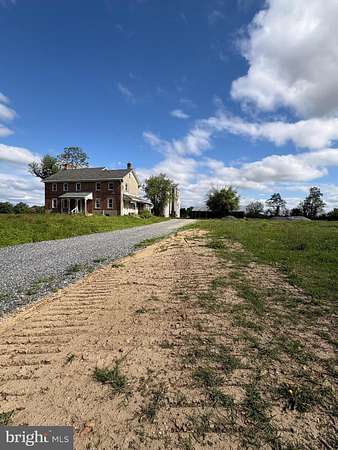 10 Acres of Land with Home for Sale in Mannington Township, New Jersey
