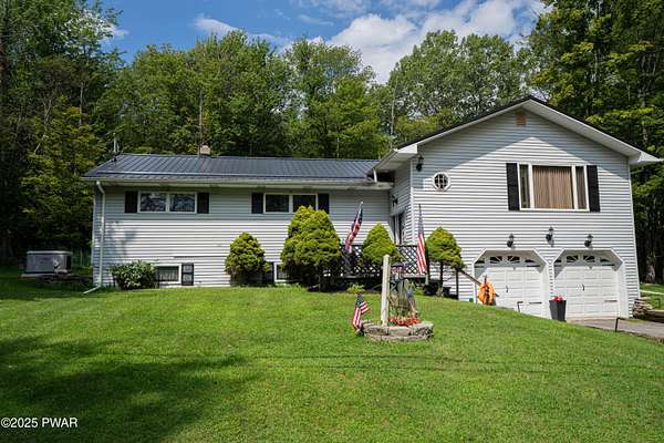 3 Acres of Land with Home for Sale in Newfoundland, Pennsylvania
