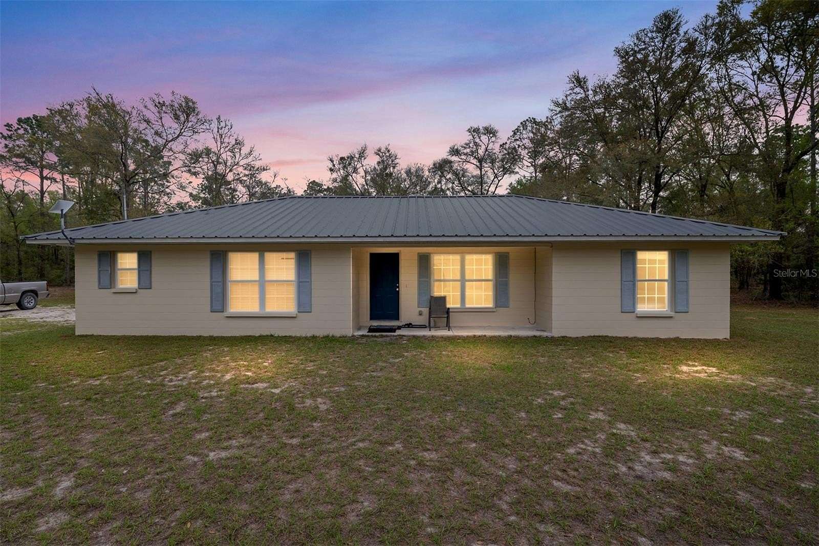 5.6 Acres of Land with Home for Sale in High Springs, Florida