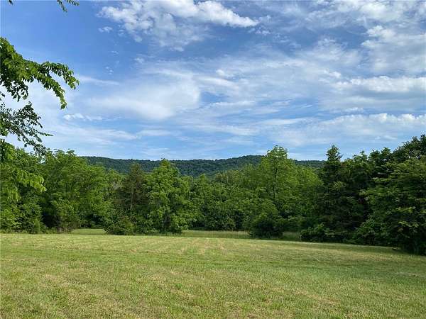 1.58 Acres of Residential Land for Sale in Flippin, Arkansas