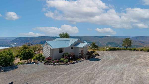 29 Acres of Recreational Land with Home for Sale in Brewster, Washington
