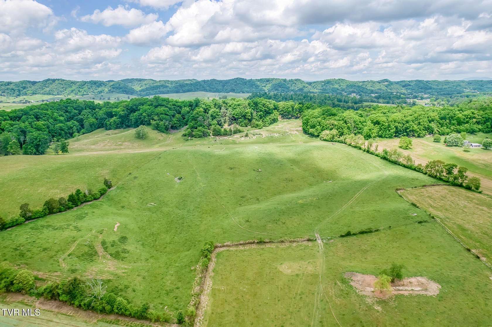 10 Acres of Land for Sale in Bristol, Tennessee