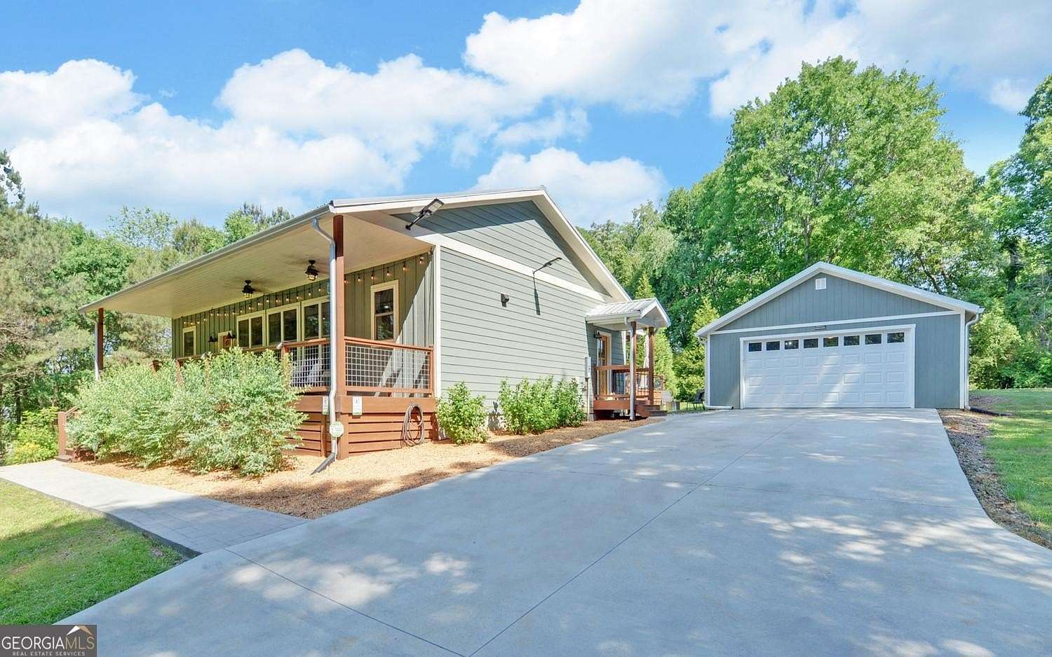 2.5 Acres of Land with Home for Sale in Hoschton, Georgia